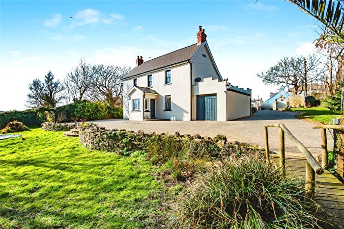 4 Bedroom Detached House For Sale In Ffordd Yr Afon, Haverfordwest, Dyfed, SA62