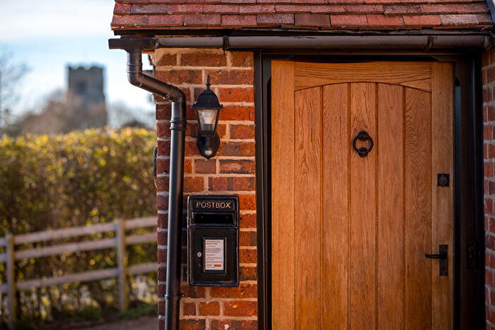 6 Bedroom Detached House For Sale In Rock, Worcestershire, DY14