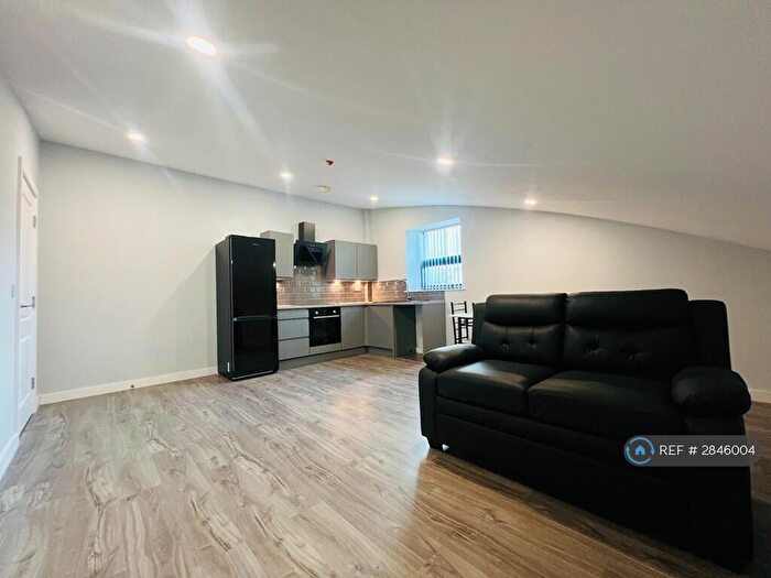 1 Bedroom Flat To Rent In Sunbridge Road, Bradford, BD1