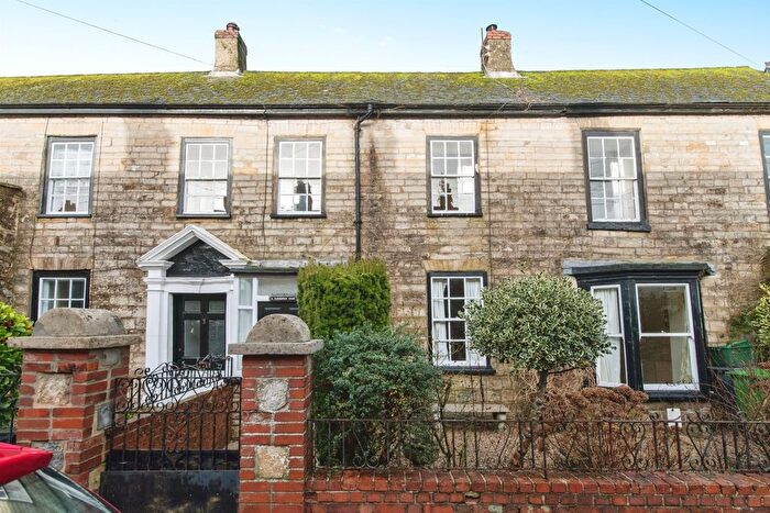 2 Bedroom Terraced House For Sale In Musbury Road, Axminster, EX13