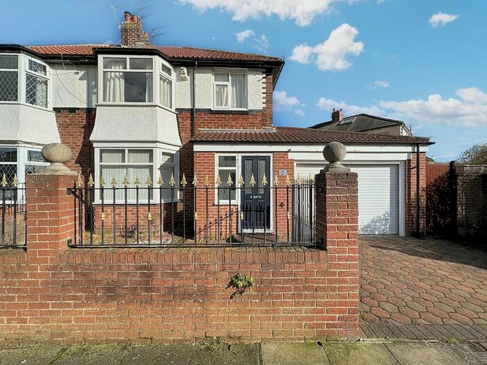 3 Bedroom Semi-Detached House To Rent In Alderwood Crescent, Newcastle Upon Tyne, Tyne And Wear, NE6