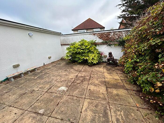 3 Bedroom Flat To Rent In Warren Edge Road, Bournemouth, BH6