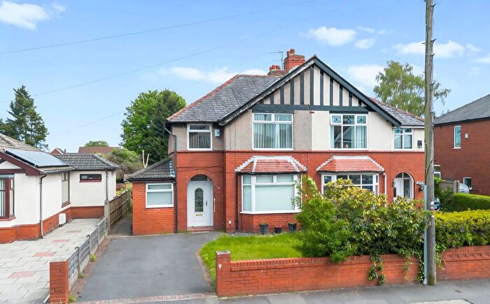 3 Bedroom Semi Detached House For Sale In Victoria Road, Newton-Le-Willows, WA12