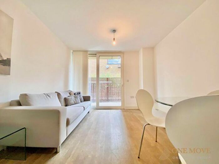 3 Bedroom Flat For Sale In Pell Street, Norlem Court Pell Street, SE8