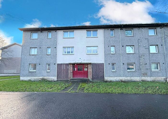 2 Bedroom Flat For Sale In Kingseat Avenue, Grangemouth, FK3