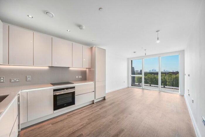 3 Bedroom Flat To Rent In Olympic Park Avenue, London, E20