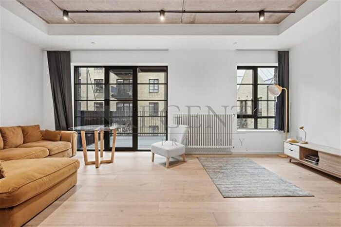 2 Bedroom Apartment To Rent In Agar House, Goodluck Hope, E14