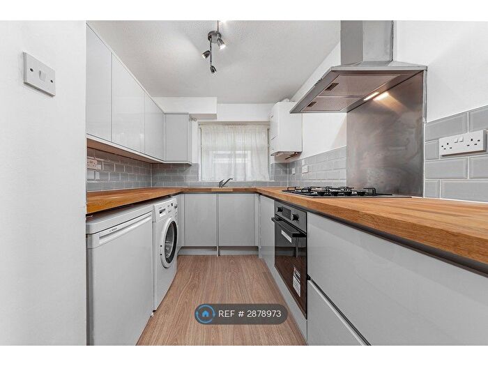 1 Bedroom Flat To Rent In Foxgrove Road, Foxgrove Road, BR3