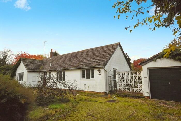 3 Bedroom Detached Bungalow For Sale In Walthams Cross, Great Bardfield, Braintree, CM7