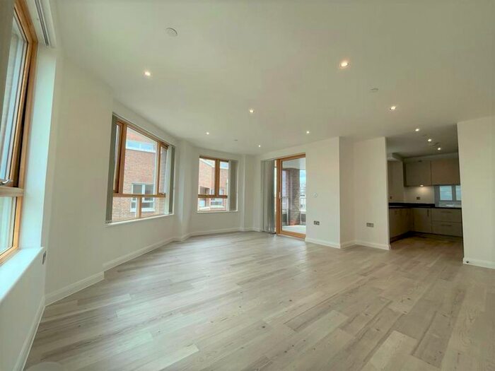 3 Bedroom Flat To Rent In Brocklebank Mansions, Barking Riverside, Barking, IG11