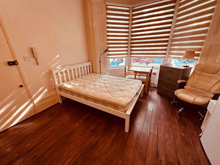 Studio To Rent In Pleshey Road, Tufnell Park, N7