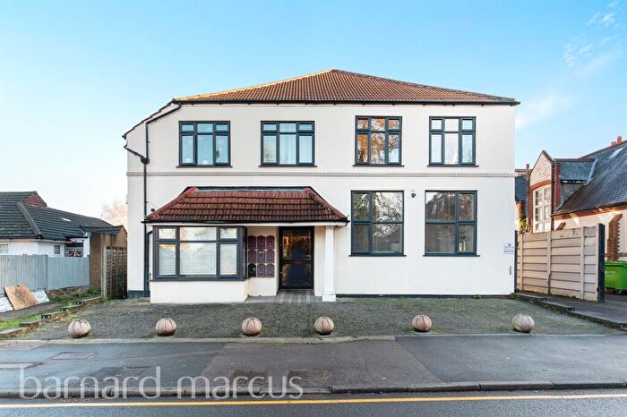 2 Bedroom Flat For Sale In Avenue Road, Sutton, SM2