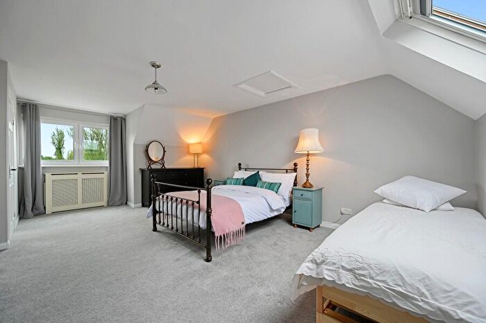 4 Bedroom Town House To Rent In Chantry Place, Eton, SL4