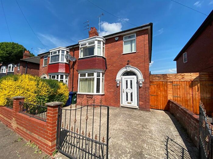 3 Bedroom Semi-Detached House To Rent In Firbeck Road, Doncaster, DN4