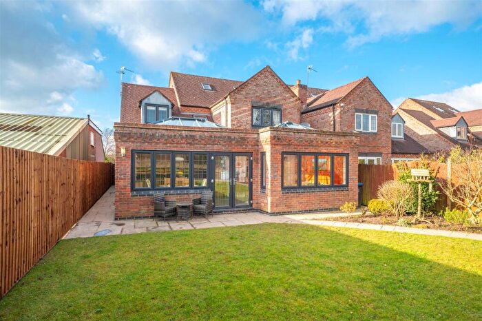 4 Bedroom Detached House For Sale In Shutt Lane, Earlswood, Solihull, B94