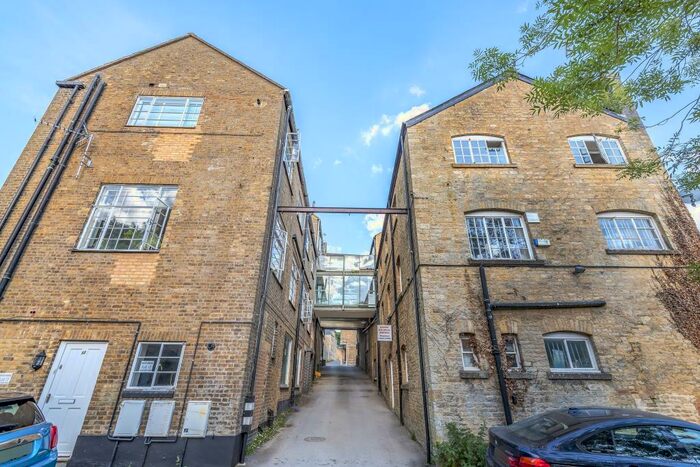 1 Bedroom Apartment To Rent In West Street, Chipping Norton, OX7