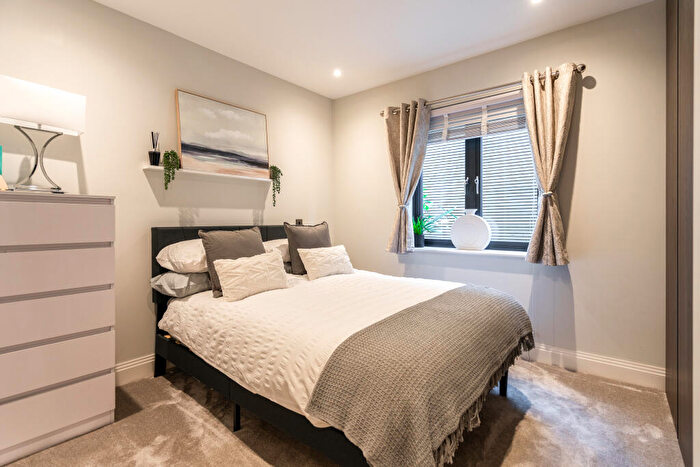 2 Bedroom Flat For Sale In Church Hill, Caterham, CR3