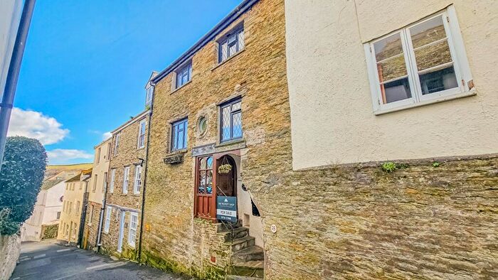 2 Bedroom Terraced House For Sale In Lostwithiel Street, Fowey, PL23