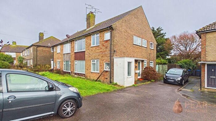 2 Bedroom Flat For Sale In Brougham Road, Worthing, BN11