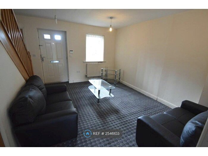 4 Bedroom Terraced House To Rent In Bold Street, Hulme, Manchester, M15
