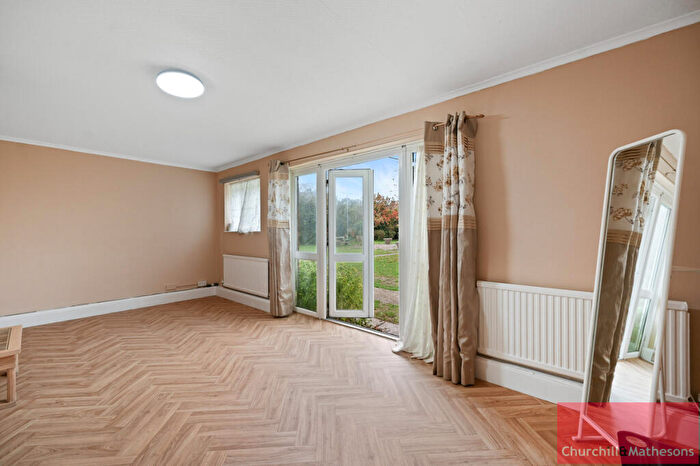 3 Bedroom Apartment To Rent In Press Road, London, NW10