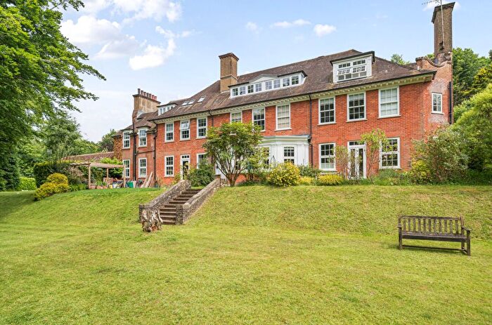 2 Bedroom Flat For Sale In Grayswood Road, St. Georges Wood Grayswood Road, GU27