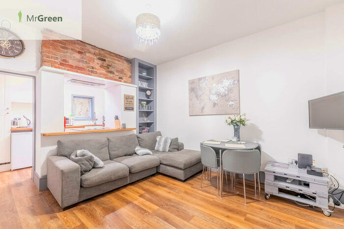 2 Bedroom Ground Flat To Rent In Knole Road, Bournemouth, Dorset, BH1