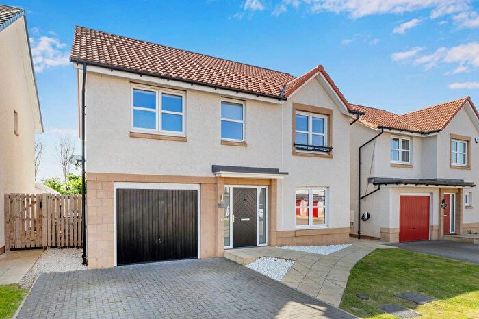 4 Bedroom Detached House For Sale In Middleton Avenue, Newcraighall, EH21