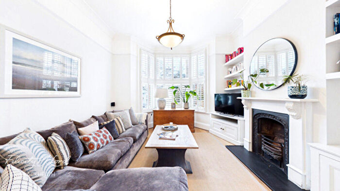 4 Bedroom Terraced House For Sale In Charlton Church Lane, Charlton, SE7