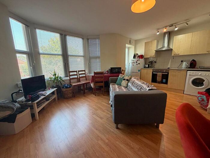 1 Bedroom Apartment To Rent In Marlborough Road, Roath, CF23