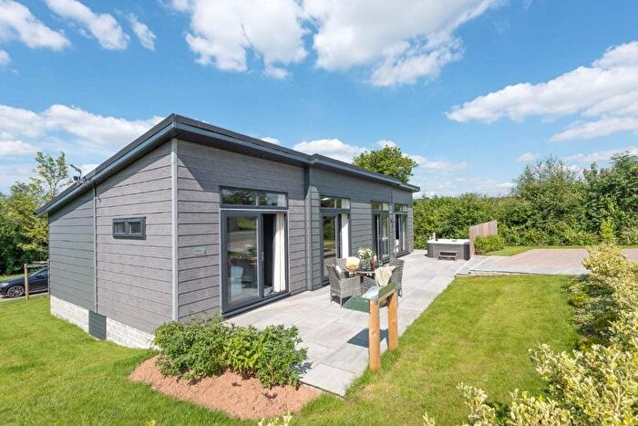 2 Bedroom Detached House For Sale In Roadford Lake, Lifton, Devon, PL16