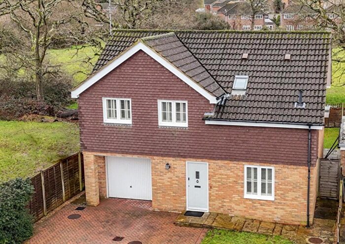 4 Bedroom Detached House For Sale In Cranleigh Mead, Cranleigh, GU6