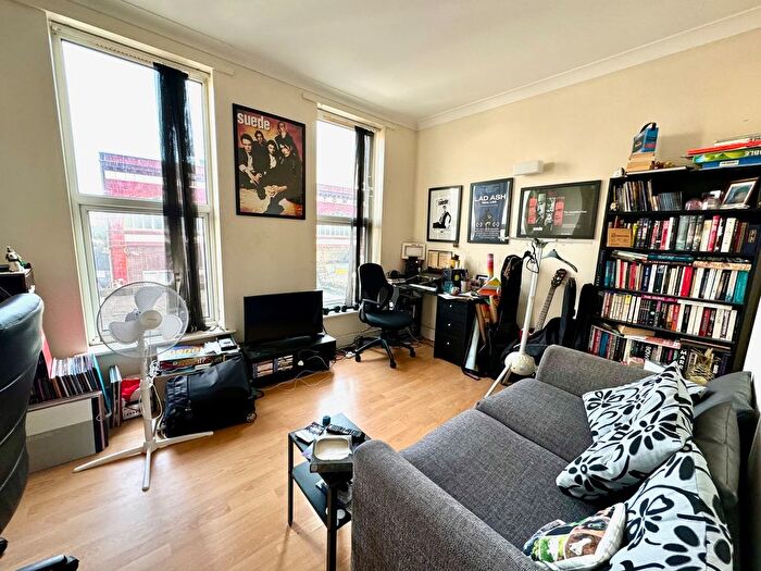 1 Bedroom Flat To Rent In Kentish Town Road, London, NW5