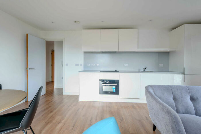 2 Bedroom Apartment To Rent In The Lansdowne, Hagley Road, Birmingham, B16