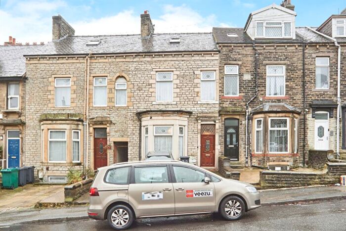 5 Bedroom Terraced House For Sale In Devonshire Street West, Keighley, BD21