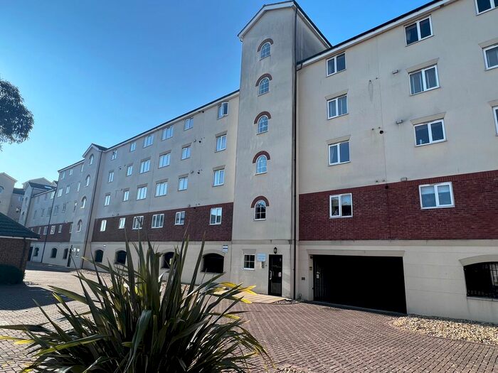 2 Bedroom Flat To Rent In Macquarie Quay, Eastbourne, BN23