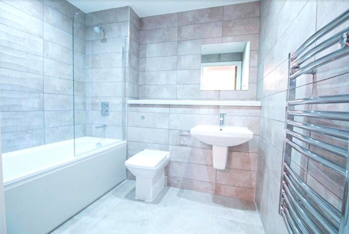 1 Bedroom Flat To Rent In The Tower, Plaza Boulevard, Liverpool, L8