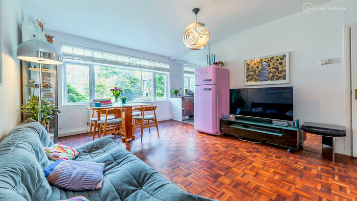 2 Bedroom Apartment To Rent In Crescent Road, Crouch End, London, N8