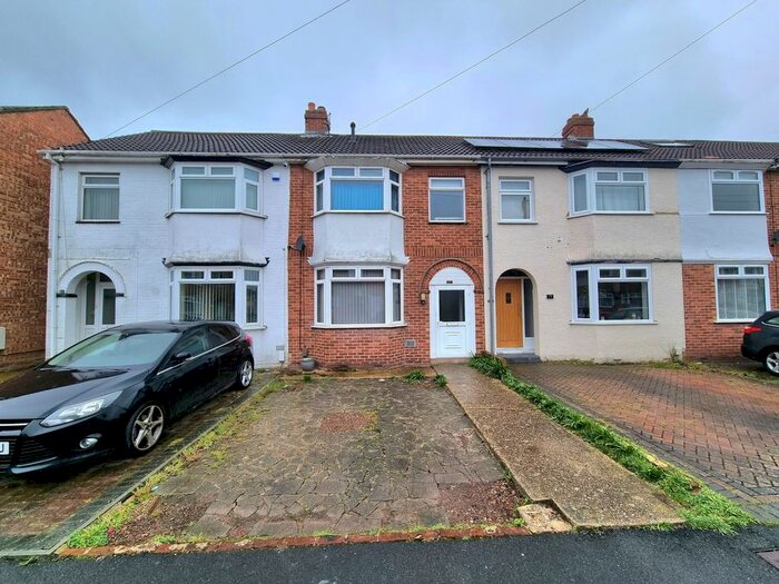 3 Bedroom Property To Rent In Worthing Avenue, Gosport, PO12