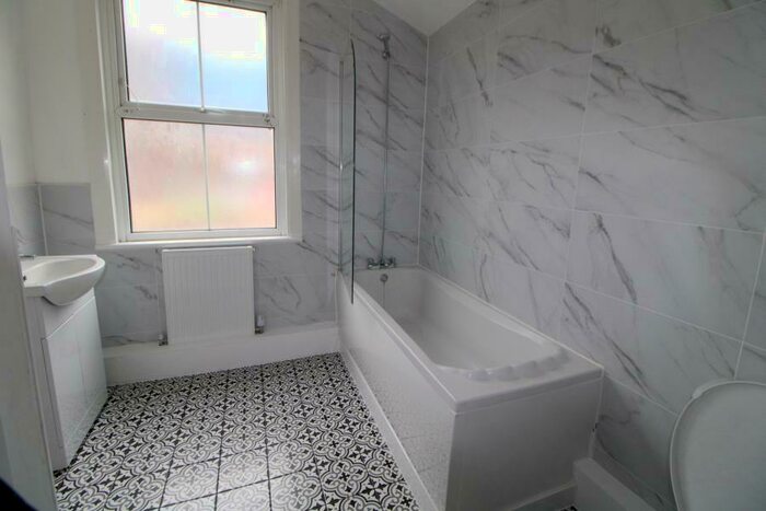 3 Bedroom Terraced House To Rent In Kimberley Road, Edmonton, N18