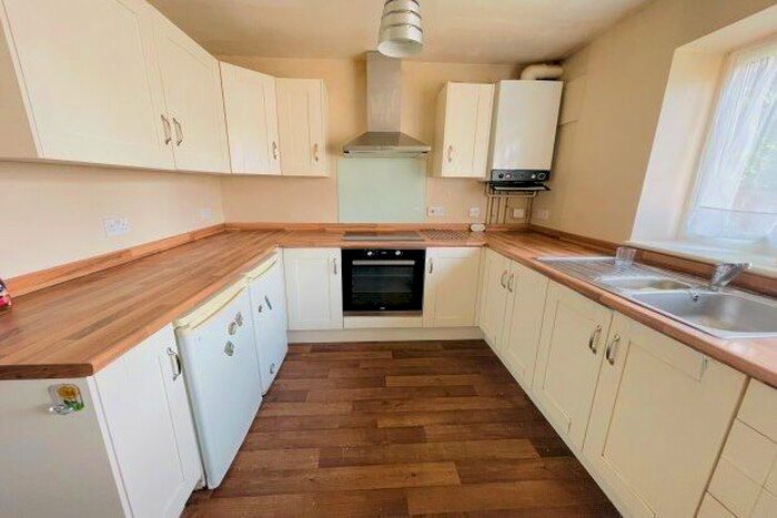 3 Bedroom Maisonette To Rent In Balaam Street, London, E13