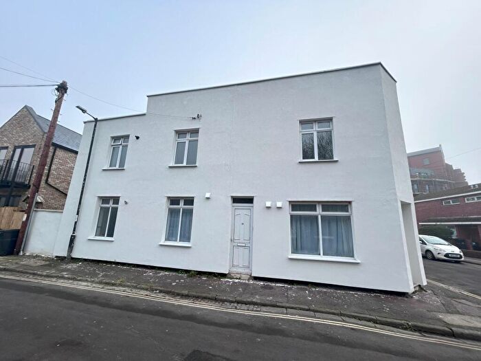 1 Bedroom Flat To Rent In Brook Road, Southville, Bristol, BS3