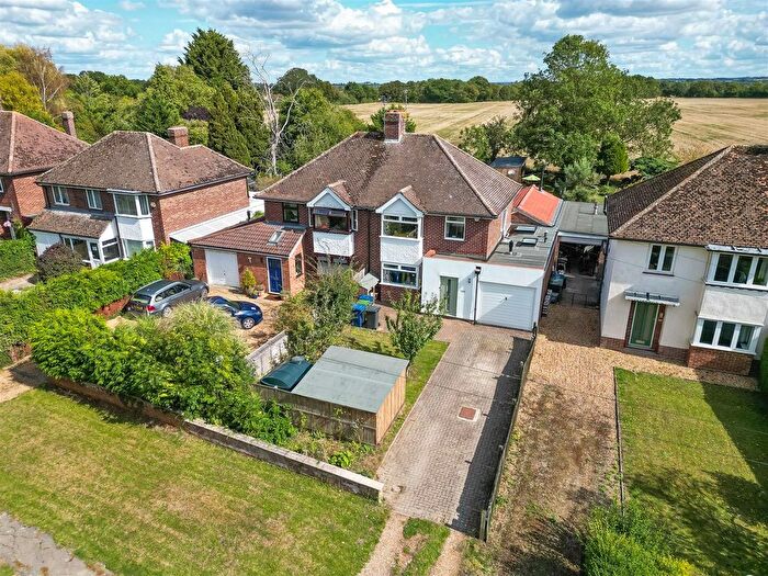 4 Bedroom Semi-Detached House For Sale In Cambridge Road, Barton, CB23