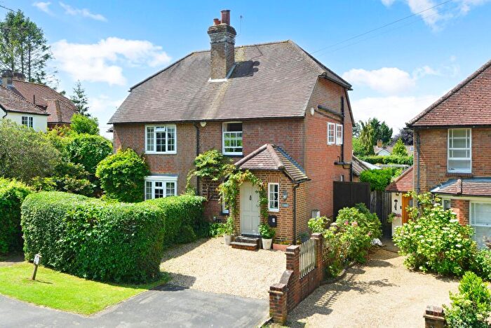 3 Bedroom Semi-Detached House For Sale In The Street, Ewhurst, GU6