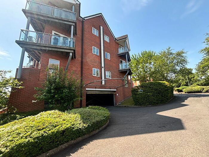 2 Bedroom Flat To Rent In Waterfront Way, Walsall, WS2