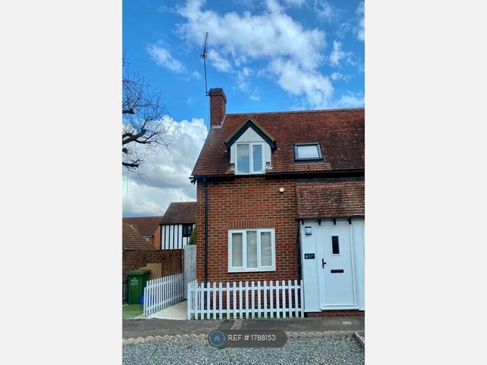 1 Bedroom Terraced House To Rent In Gate Lodge Square, Basildon, SS15
