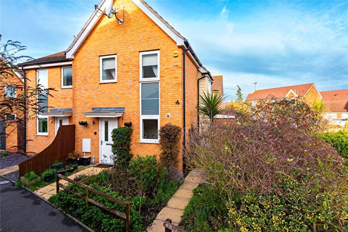 3 Bedroom Semi Detached House To Rent In Spinel Close, Sittingbourne, Kent, ME10