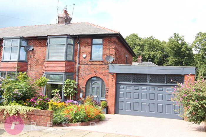 3 Bedroom Semi-Detached House For Sale In Battersby Street, Bamford, Rochdale, OL11