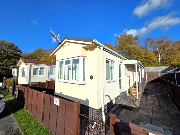 1 Bedroom Park Home For Sale In Moorgreen Road, West End, Southampton, SO30