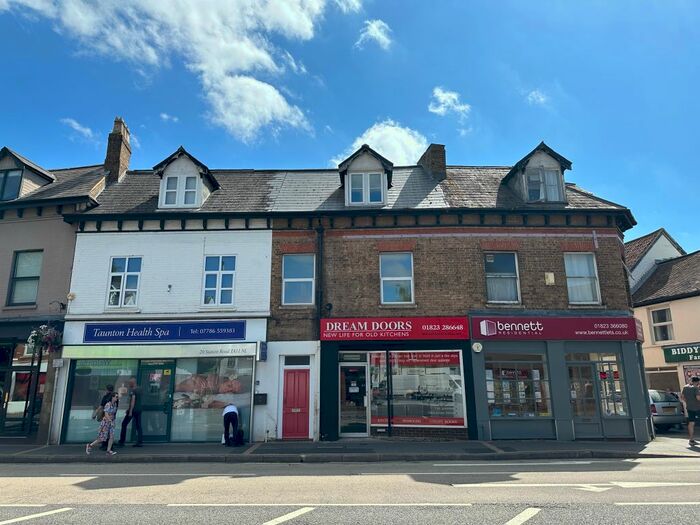 2 Bedroom Flat To Rent In Station Road, Taunton, TA1